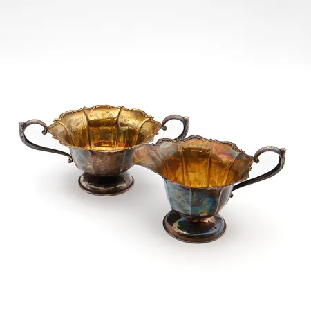 Sokerikko ja kermakko, korkeus 75-80mm, 830, Paino: 149,3 g