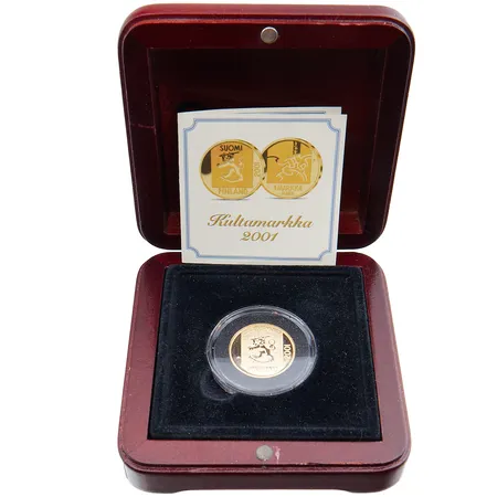 Kultaraha, Suomi 2001, Kultamarkka 2001, nimellisarvo 1 markka, rasia, 750, Paino: 8,6 g