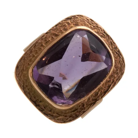 Kivisormus, koko 17, kaiverrettu, 585br, Paino: 8 g