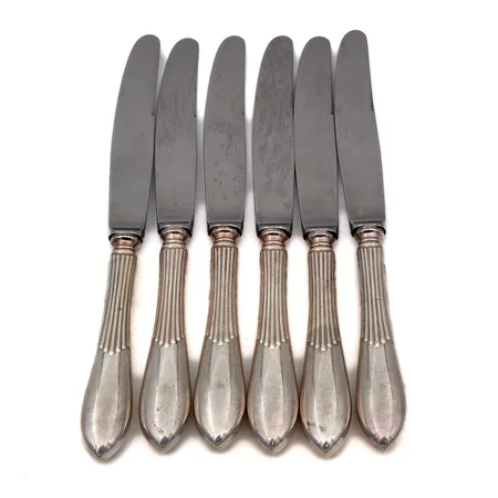 Kuusi ruokaveistä, pituus 222mm, 830br, Paino: 340,1 g