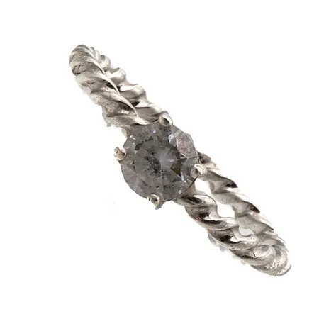 Kivisormus, koko 18, Kultajousi Oy, 925br, Paino: 1,5 g