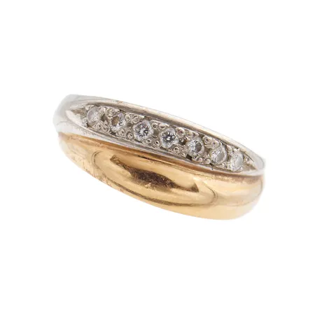 Timanttisormus 7xn0.02ct, koko 16¼, kaiverrettu, H/VS todistuksen mukaan, 750, Paino: 3,8 g