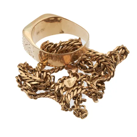 Viallisia kultakoruja, 585, Paino: 11,5 g