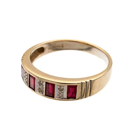 Viallinen kivisormus, 750br, Paino: 3,6 g