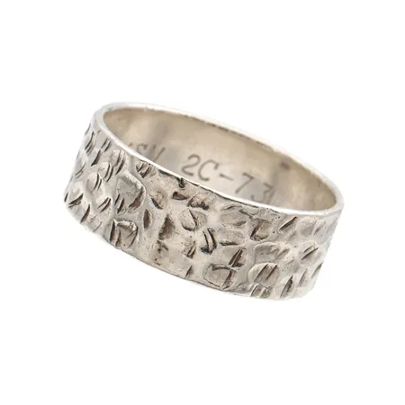 Kuvioitu sormus, koko 19, kaiverrettu, 925, Paino: 4,7 g