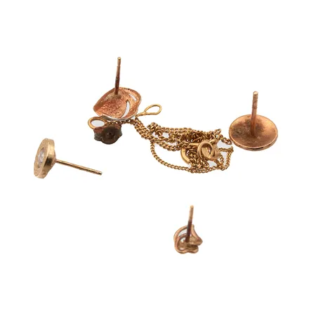 Viallisia kultakoruja, 585br, Paino: 3 g