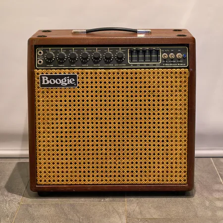 Vahvistin Mesaboogie Mark III 1970-luku, virtajohto ja suojapussi  Ei lähetetä