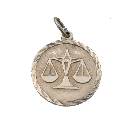 Horoskooppiriipus, korkeus 24mm, 925,  Paino: 2,4 g