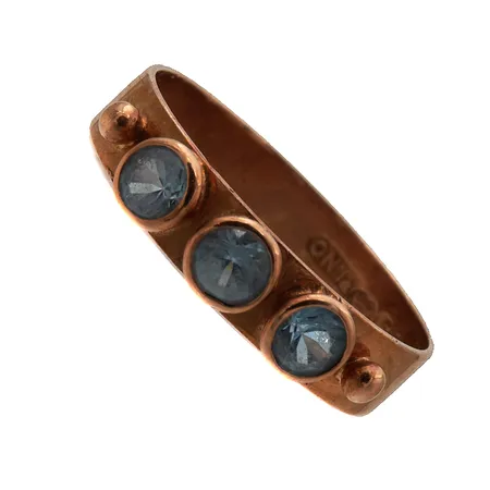 Kivisormus, koko 16, 585br,  Paino: 1,5 g