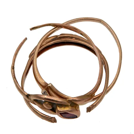 Viallisia kultakoruja, 585br,  Paino: 3,6 g