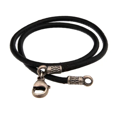 Nahkainen ranneketju hopealukolla Kalevala My Saaga, pituus 37cm, käyttökulumaa, 925br,  Paino: 6,1 g