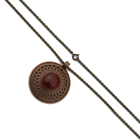 Kivikaulakoru Kalevala, Uskelan solki, pituus 71cm, riipuksen Ø 42mm, pronssia