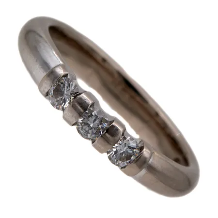 Timanttisormus, 3xn0.10ct, koko 18, valkokulta 750,  Paino: 5,5 g