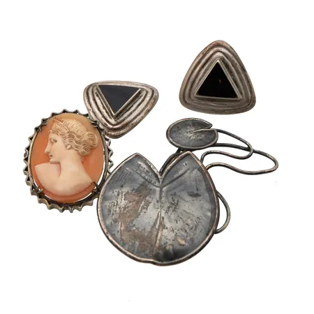 Viallisia hopeakoruja, 800-830br,  Paino: 16,9 g