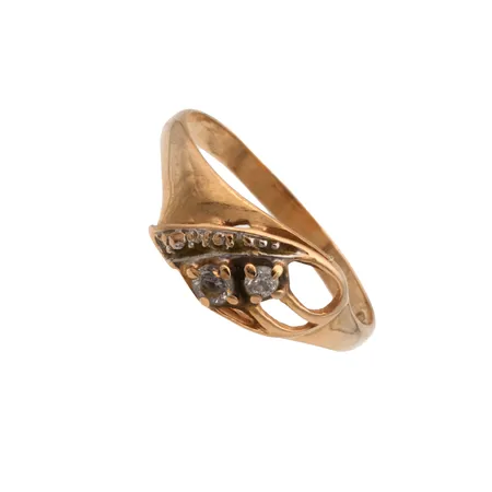 Kivisormus, koko 17, leveys 7mm, kivet kuluneita, 585br,  Paino: 1,3 g