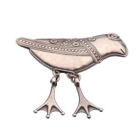 Rintakoru Kalevala Hattulan lintu, korkeus 60mm, leveys 54mm, neula hieman vääntynyt, 925, Paino: 9,9 g