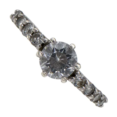 Kivisormus, koko 17, 925br,  Paino: 1,8 g