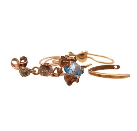 Viallisia korvakoruja, 585br,  Paino: 1,8 g