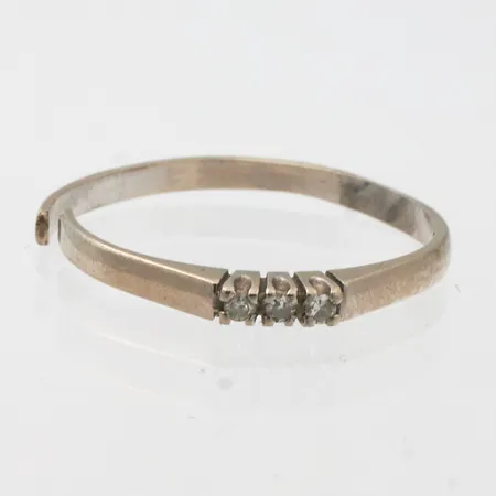 Viallinen timanttisormus 3xn.0.005ct, 585 valkokultaa,  Paino: 1,1 g