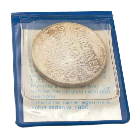 Juhlaraha, Itsenäinen Suomi 60 vuotta, nimellisarvo 10mk, 1917-1977, 500,  Paino: 21,7 g