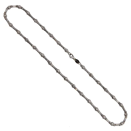 Kaulaketju, pituus 41cm, leveys 2-3mm, 375 valkokultaa, Paino: 14,5 g