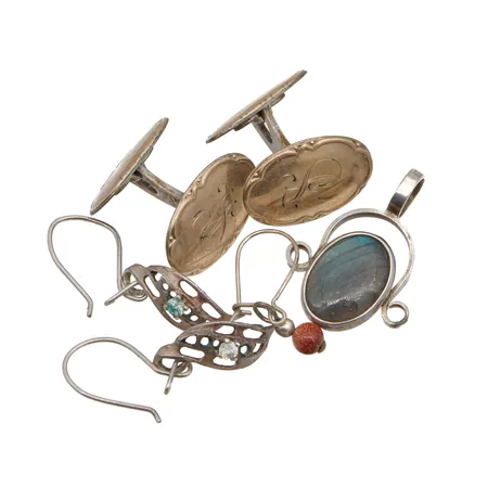 Viallisia koruja, 813-925br, Paino: 11,3 g