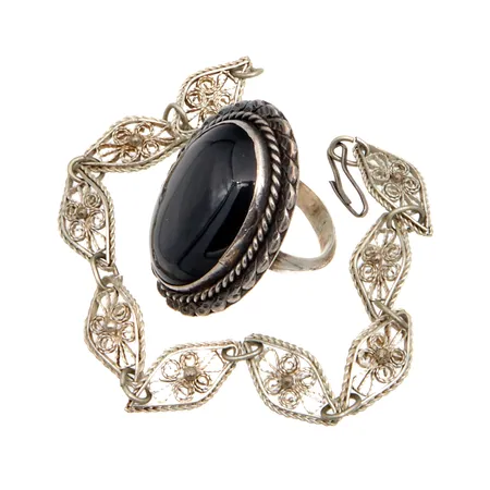 Viallinen rannekoru ja kivisormus, 800-830br, Paino: 17,6 g
