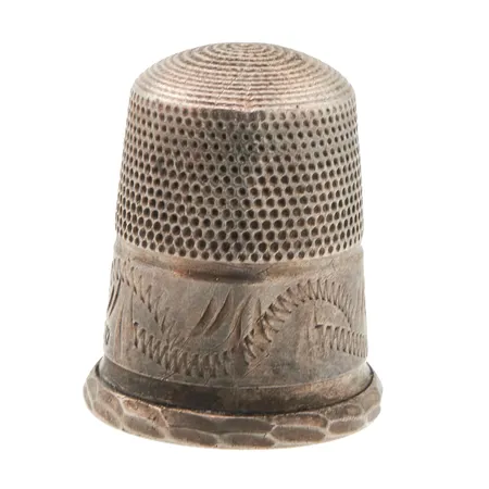 Kuvioitu sormustin, korkeus 20mm, 813, Paino: 3,6 g