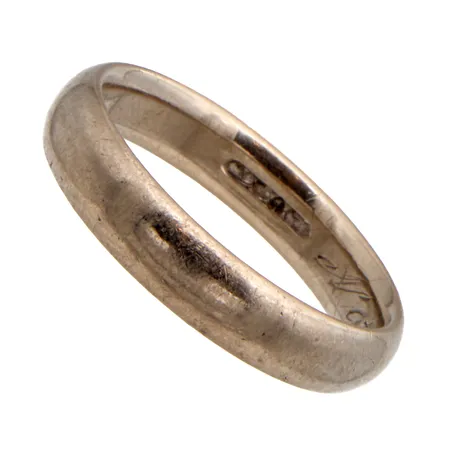 Sileä sormus, kaiverrettu, koko 19, 750 valkokulta,  Paino: 7,3 g