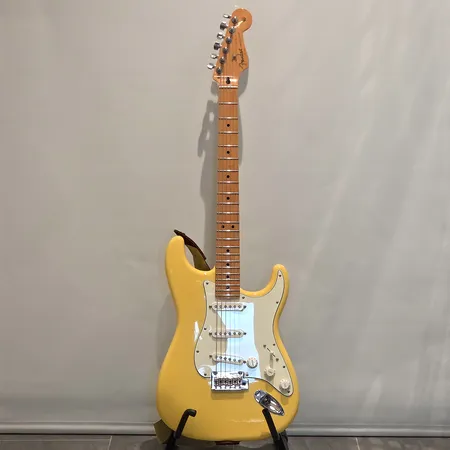Sähkökitara, Fender Stratocaster, sr. MX20175816, Made in Mexico, pehmeä kantokassi Ei lähetetä