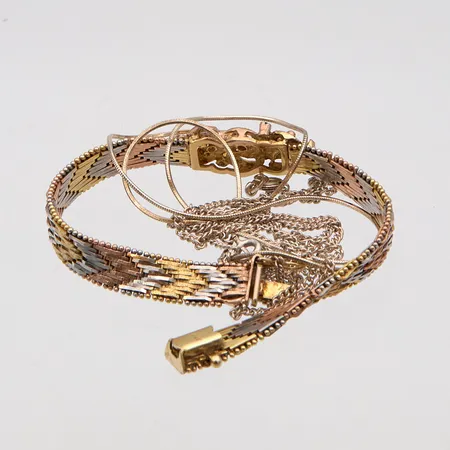 Viallisia hopea koruja, 830-925br, Paino: 22,5 g