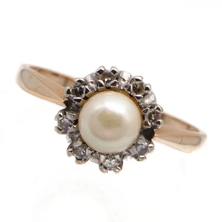 Helmisormus timanteilla 8xn.0.01ct, koko 18, 585br Paino: 2,9 g