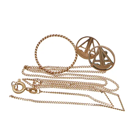 Viallisia koruja, osa leimaamattomia, 585, Paino: 3,4 g