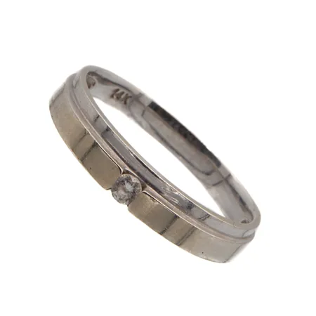 Kivisormus, käytön jälkiä, koko 18, 585 valkokulta,  Paino: 1,9 g