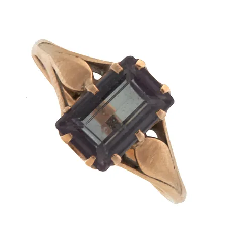 Kivisormus, koko 17½, 585br, Paino: 2,5 g