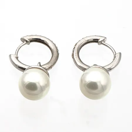 Helmikorvakorut kivillä, korkeus 29mm, 925br,  Paino: 7,3 g