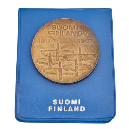 Juhlaraha, Itsenäinen Suomi 60 vuotta, nimellisarvo 10mk, 1917-1977, 500, Paino: 23,9 g