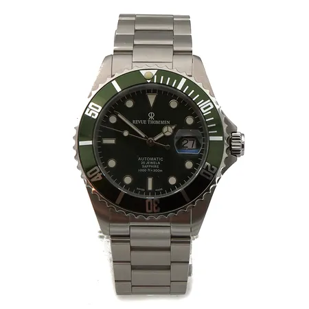 Teräsrannekello Revue Thommen, ref: 17571.2129 , automaatti, rungon Ø42mm, teräsrannekkeen pituus 195mm, rannekkeen jatkopalat, laatikko ja paperit