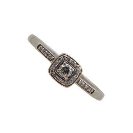 Timanttisormus 1xn.0.09ct 24xn.0.005ct, kaiverrettu, koko 16¾, 585 valkokulta,  Paino: 1,8 g