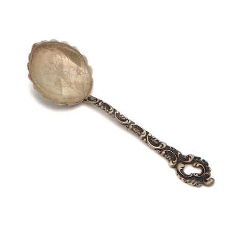 Sokerilusikka, Rokokoo Lehti, design Väinö Hamara, pituus 115mm, 813,  Paino: 15,1 g