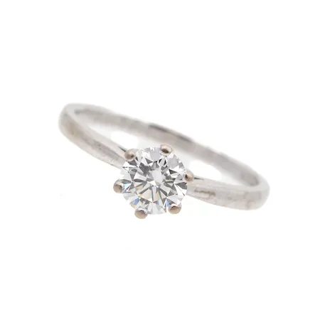 Timanttisormus 1xn.0.72ct, koko 17¼, kaiverrettu, GIA todistus IF/H, 750br valkokulta, Paino: 2,7 g