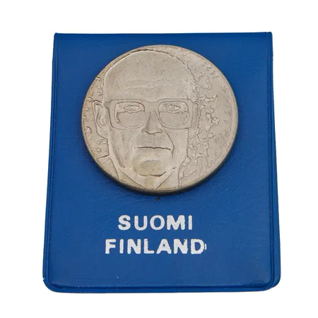 Juhlaraha, Urho Kekkonen 1975, nimellisarvo 10 mk, 500,  Paino: 23,6 g