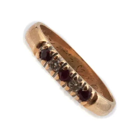 Timanttisormus kivillä 2xn.0.02ct, koko 16¾, kaiverrettu, 585br, Paino: 2,1 g