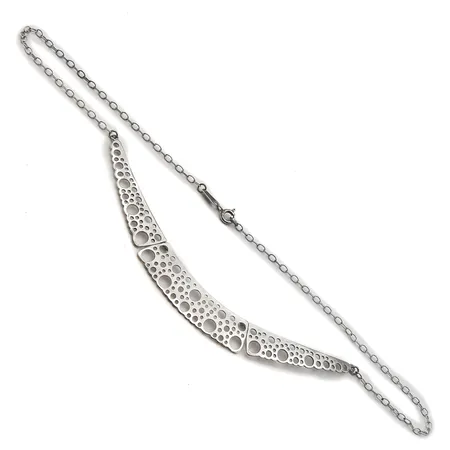 Kaulakoru, Pitsi, design Liisa Vitali, pituus 46cm, 925, Paino: 8,3 g