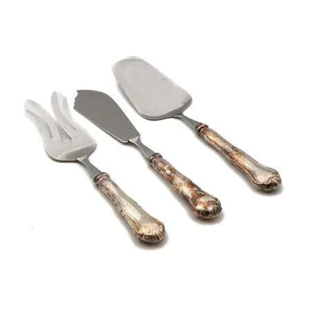Kakkuottimet, pituus 227 ja 204mm, kakkulapio, pituus 227mm, Chippendale, kaiverrettuja, 830br, Paino: 209,8 g