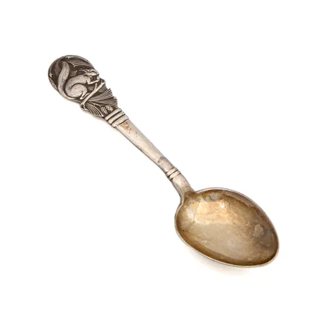 Lusikka, pituus 144mm, kaiverrettu, Hopeatakomo Oy, 813, Paino: 24,7 g