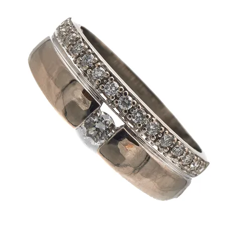 Timanttisormus 1xn.0.14ct ja 15xn.0.01ct, koko 17, Kultajousi Oy, valkokulta, 585, Paino: 6,2 g