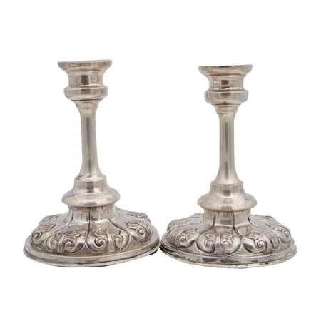 Kaksi kynttilänjalkaa, korkeus 130mm, Ruotsi, 800br, Paino: 544,6 g