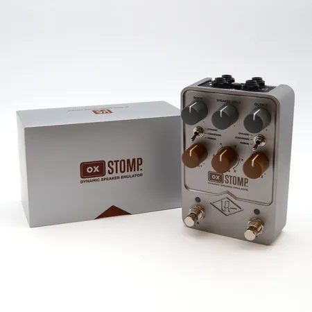 Vahvistin Universal Audio OX Stomp, alkuperäinen laatikko. Paino: 0 g