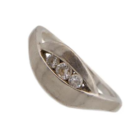 Kivisormus, koko 18½, 925br,  Paino: 3,8 g